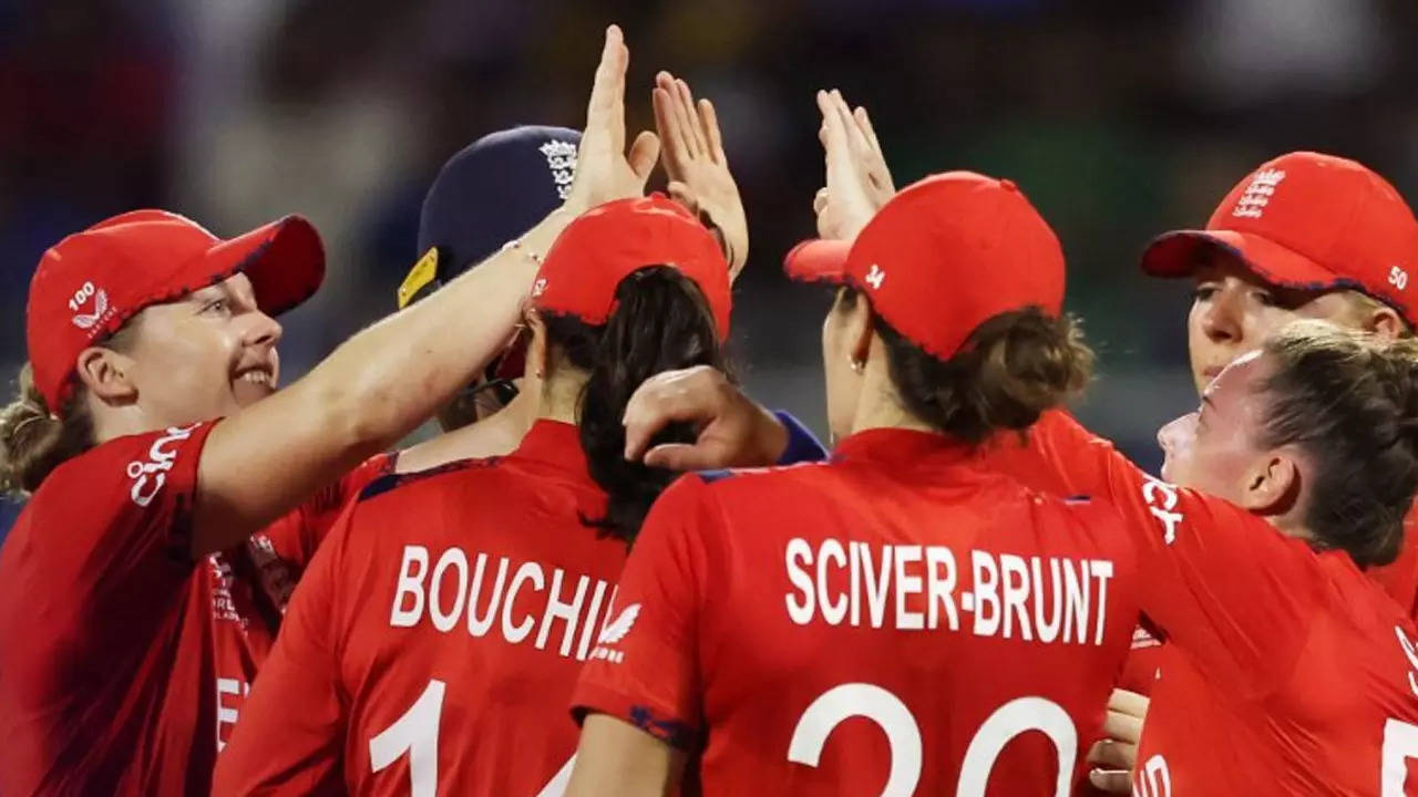 england’s-spin-stars-shine-bright-in-thrilling-victory-over-bangladesh-at-women’s-t20-world-cup!