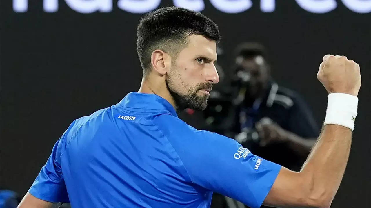 timeless-djokovic-triumphs-over-alcaraz-to-reach-australian-open-semifinals!